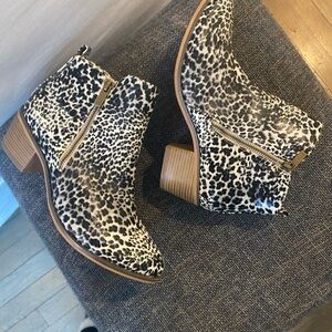 Leopard booties